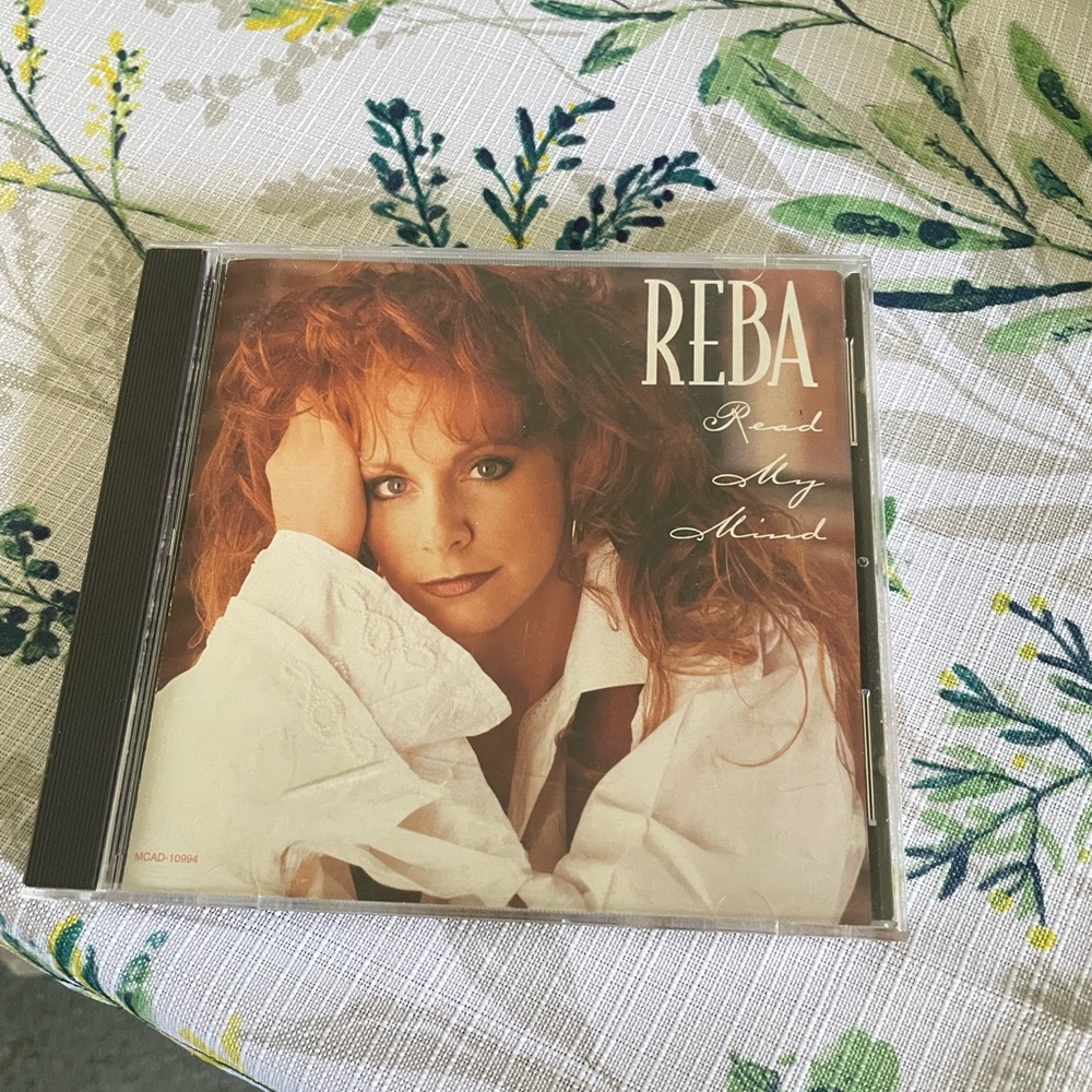Reba McEntire 'Read My Mind' CD